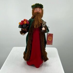 VTG Byers Choice Spirit Present from Charles Dicken’s “A Christmas Carol” 13”